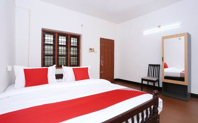 Spot On 45302 Kaveri Tourist Home
