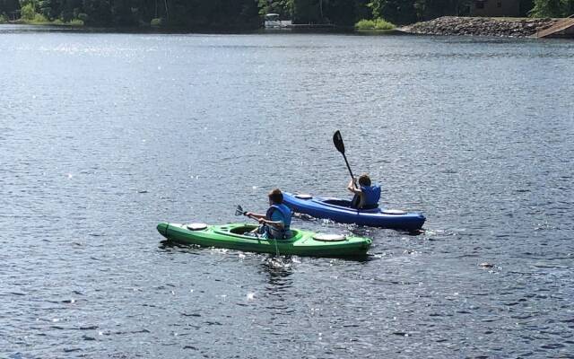 Active Lakeview Escape