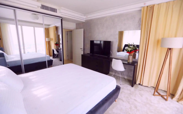 33rd floor luxury apartment spa & fitness