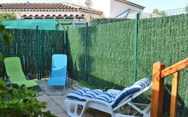 Maison Bormes-les-Mimosas, 2 pièces, 6 personnes - FR-1-251-273