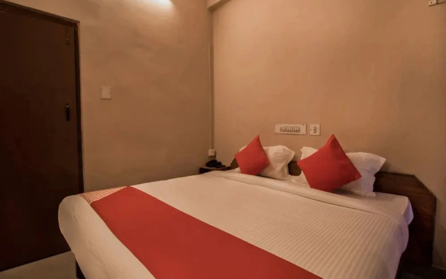Sri Srinivasa Lodge by OYO Rooms