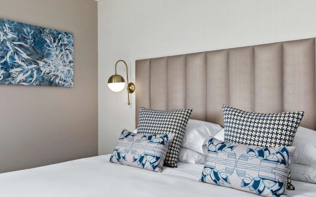 The Sebel Quay West Suites Sydney
