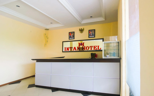 Hotel Intan by OYO