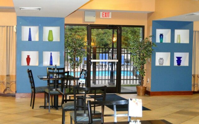 Holiday Inn Express Hotel & Suites Suffolk by IHG