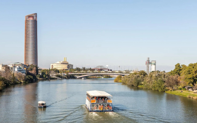 BNBHolder Cosy I SEVILLA CATHEDRAL