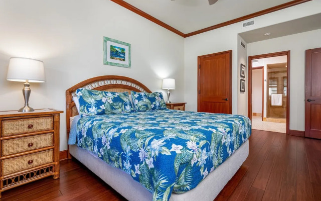 Kolea Circle #16e 2 Bedroom Condo by RedAwning