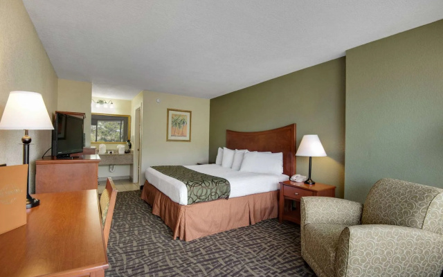 Baymont by Wyndham Panama City Beach