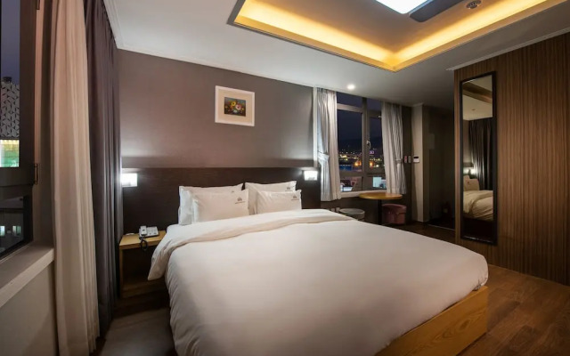 Central Park Hotel Busan