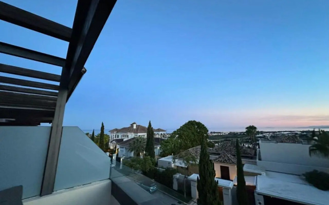 Luxury apartment with panoramic views - Marbella