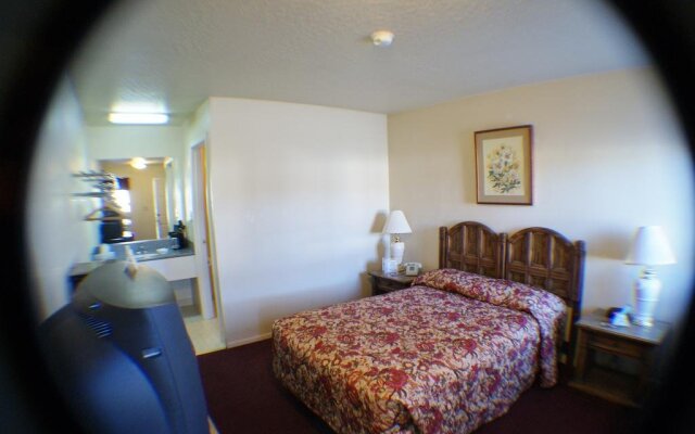 Travelers Motel