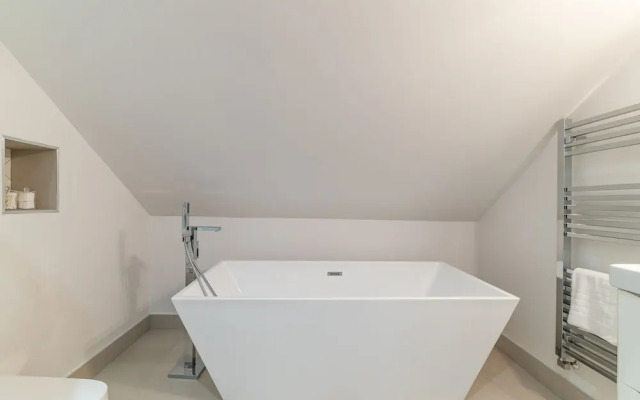 Chelmsford Loft 5 Penthouse