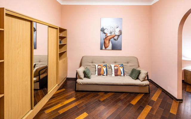 The MAIN square! 2 separated bedrooms, balcony