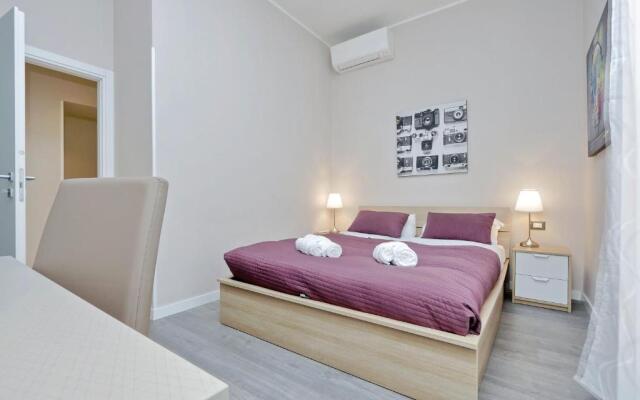 Vatican Museum Bright Apartment up to 9 people