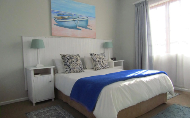 Blouberg Dolphin Inn