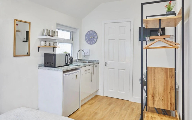 Host Stay The Guest Place