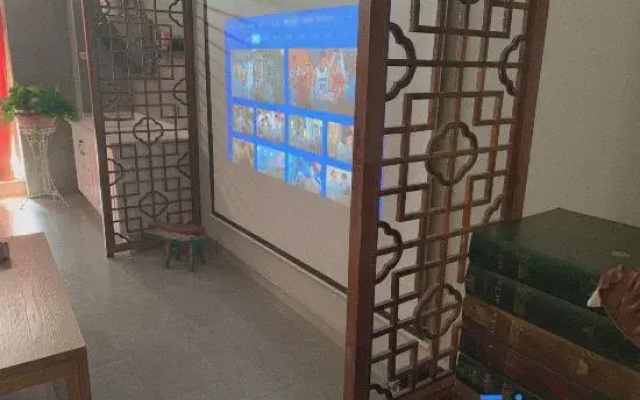 Taiyuan Phase I Yihui B&B (Kangda Mall store)