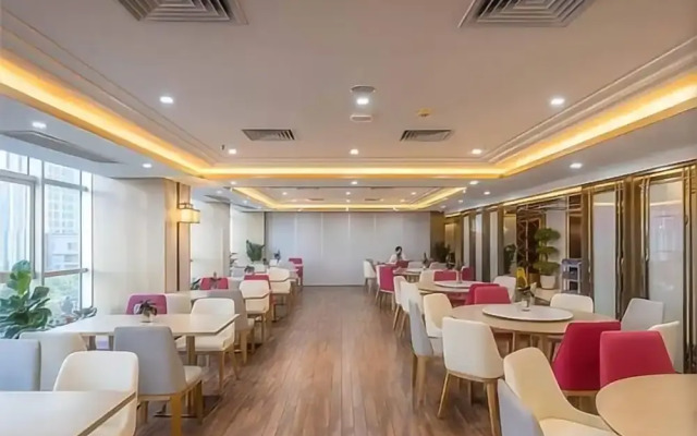 Lucky Holiday International Hotel Pazhou Convention and Exhibition Center Zhujiang New Town Branch