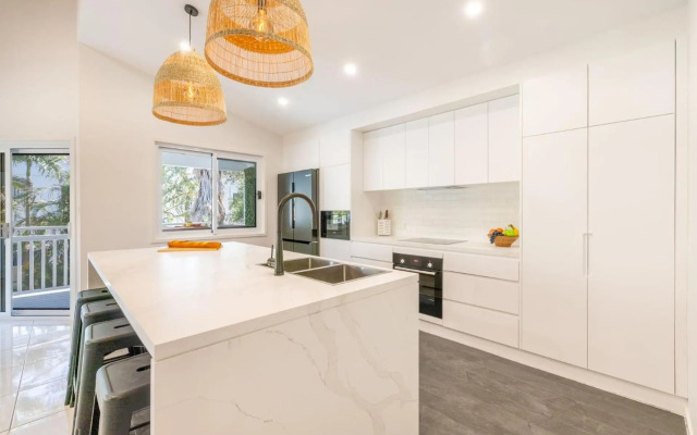 Oceans 11 11 Campbell Ave