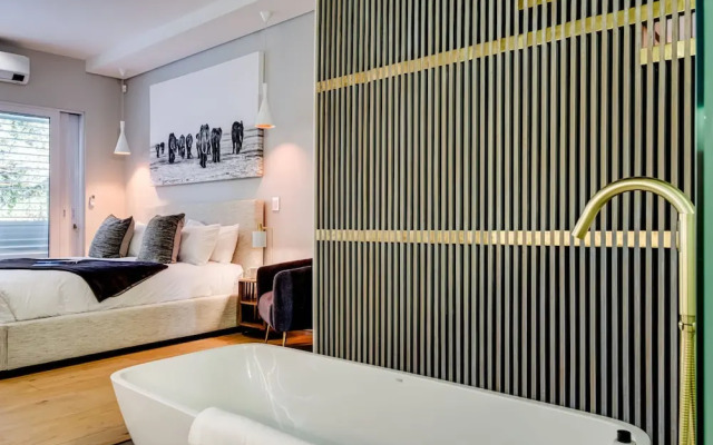 Experience Vibrant Living at De Waterkant Views