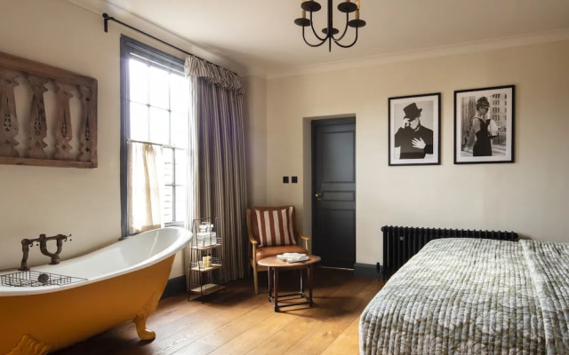 The Leicester Arms Country Inn