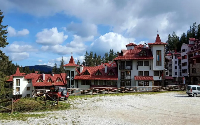 The Castle Complex - Apartment 401