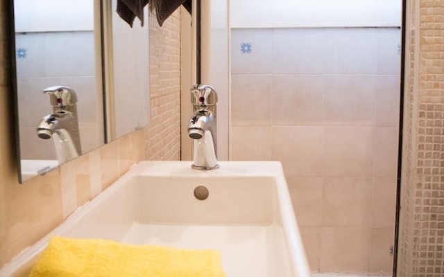 Kamchu Apartments Single Room Viale Libia 8