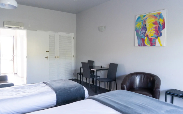 Burwood Manor Motel