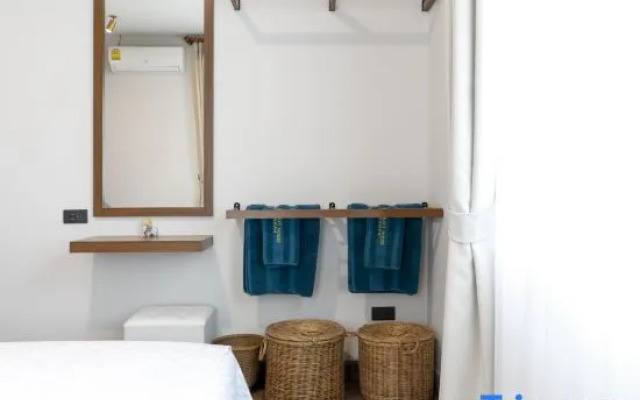 Private Luxury 4BR Pool Villa (Siri craft House) Nimman