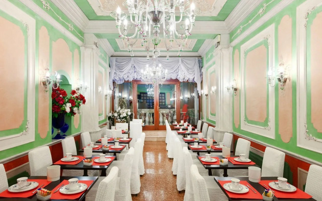 Venice Roulette Hotel 4*