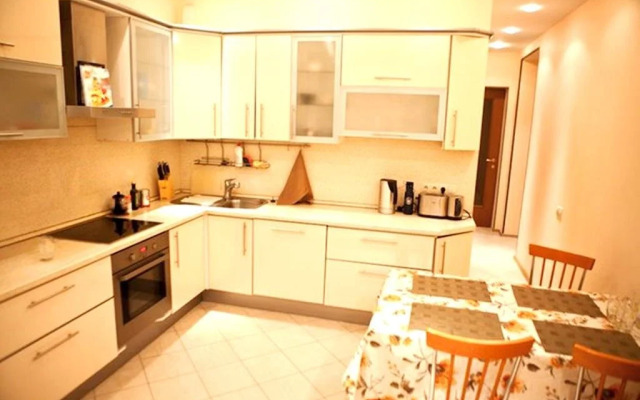 Day and Night na Pokrovke Hotel