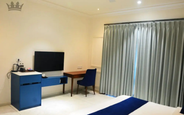 Sita Royal Lakside Chalet