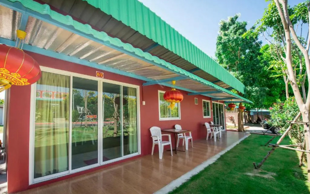 Golden Dragon Resort