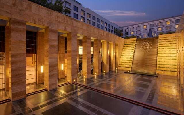 Grand Hyatt Mumbai Hotel and Serviced Apartments