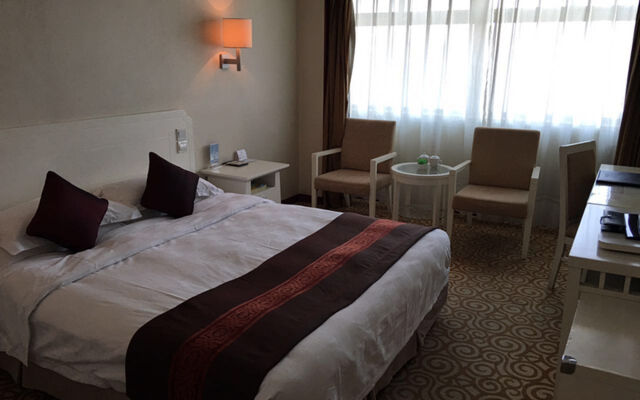 Beijing Spring Hotel(Nanyuan Airport)