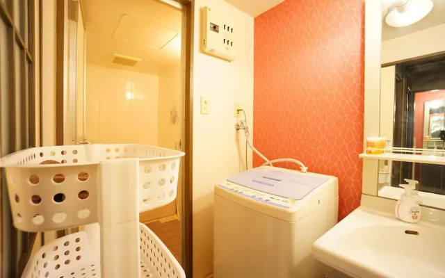 Terry's Apartment Shinsaibashi East I G04C