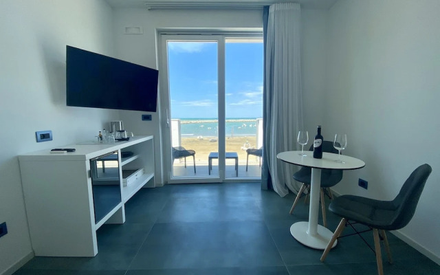 Marina Bay Luxury Rooms