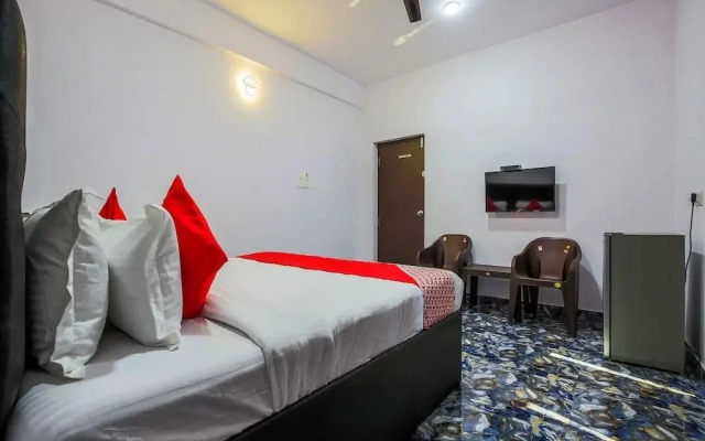 Toms Imperial Boutique by OYO Rooms