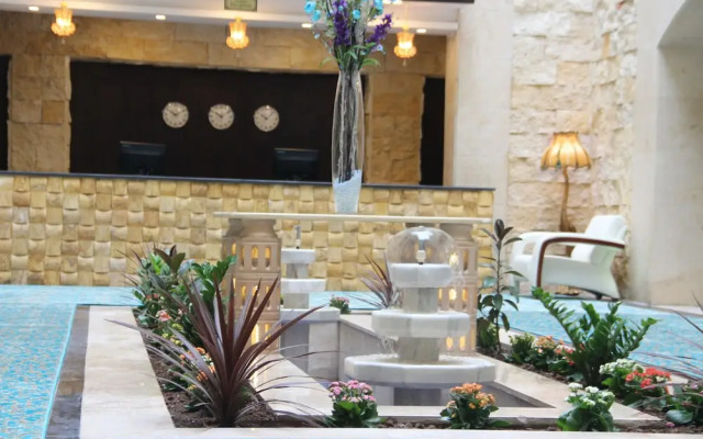 Saray Hotel