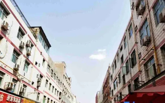 Zhongzhou Business Hotel