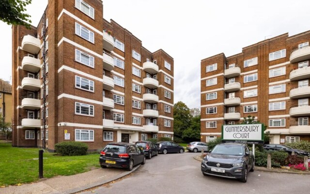The Ealing Secret - Adorable 1bdr Flat With Balcony