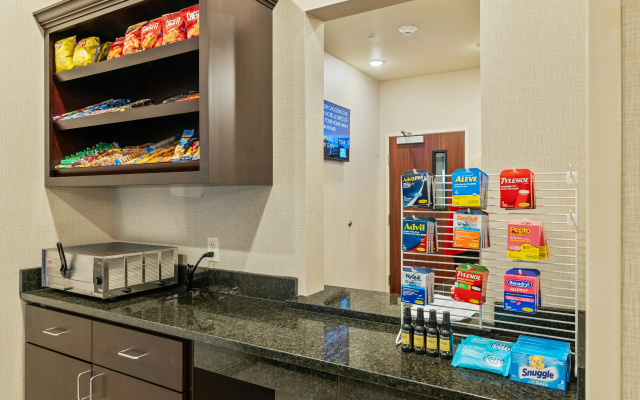 Cobblestone Hotel & Suites - Alpine