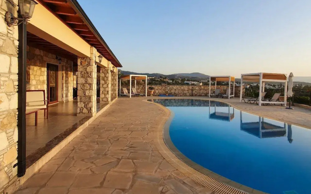 Sunset View Villa in Argaka