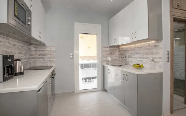 Studio penthouse near Acropolis by GHH