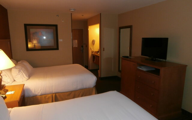 Holiday Inn Express Hotel & Suites Raton by IHG