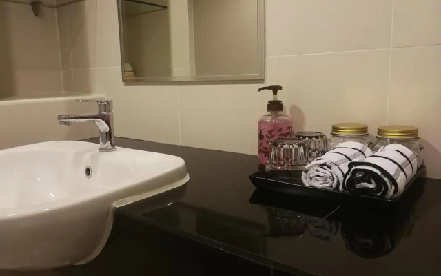 Diamant Modern Room Condominium Resort
