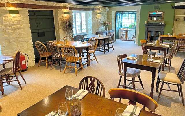 The Lion at West Pennard
