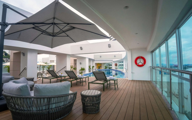 Wyndham Guayaquil Puerto Santa Ana