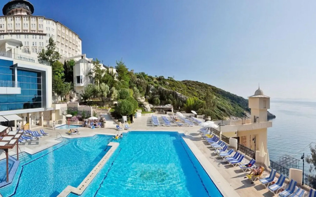 Ladonia Hotels Adakule	