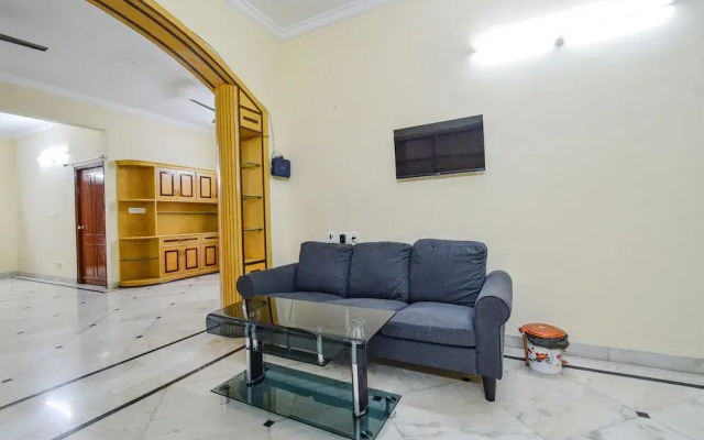 Fabhotel Merit Suites