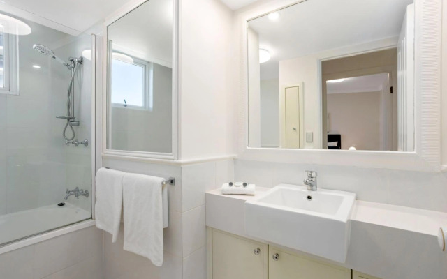 ULTIQA Burleigh Mediterranean Resort